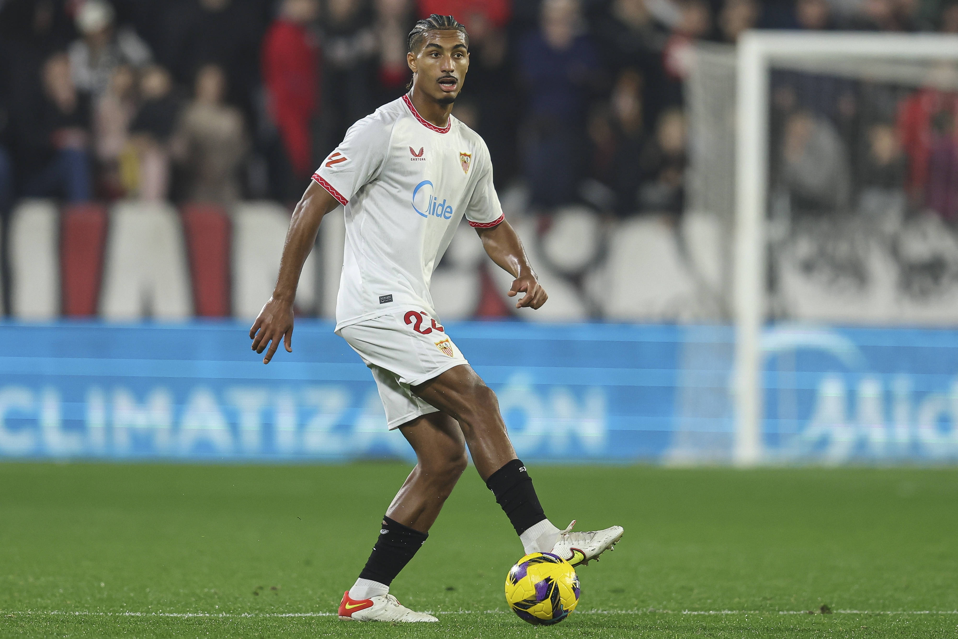 kaiyun-阿斯：塞维利亚争分夺秒注册球员，卖巴代和胡安卢能筹集5000万欧