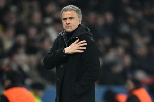 华体会-执教法国俱乐部前两个赛季都赢得法甲+法国杯，恩里克是历史首人